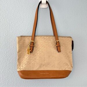 Tommy Hilfiger Medium Logo Jacquard Shoulder Bag